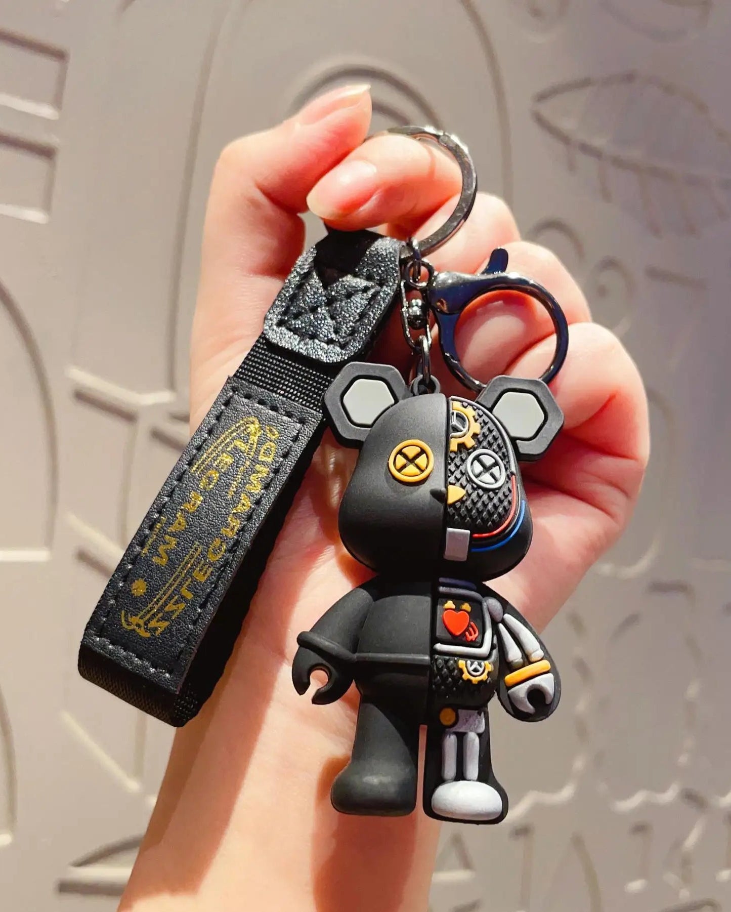 porte cle ours noir robot